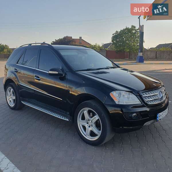 Внедорожник / Кроссовер Mercedes-Benz M-Class 2008 в 