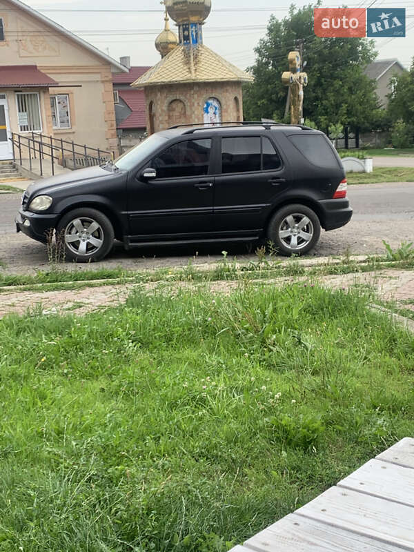 Mercedes-Benz M-Class 2003