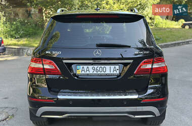 Внедорожник / Кроссовер Mercedes-Benz M-Class 2012 в 