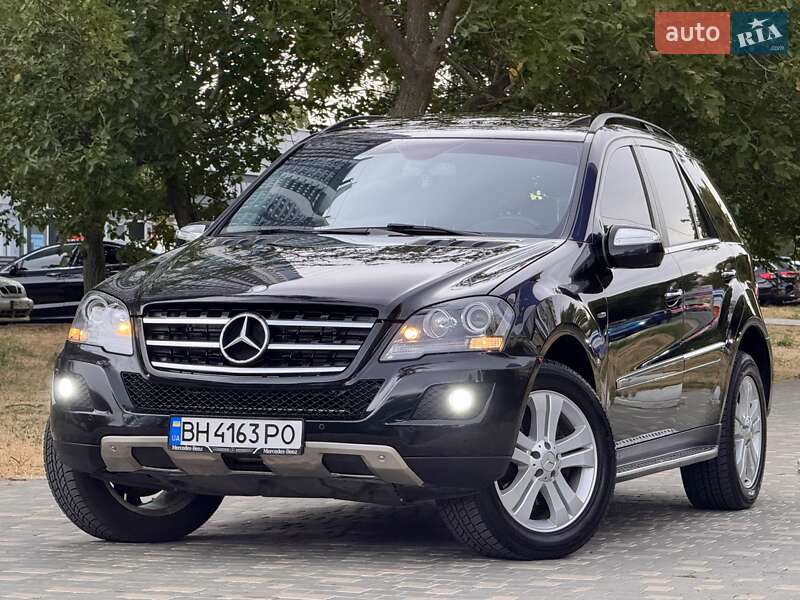 Позашляховик / Кросовер Mercedes-Benz M-Class 2010 в Одесі