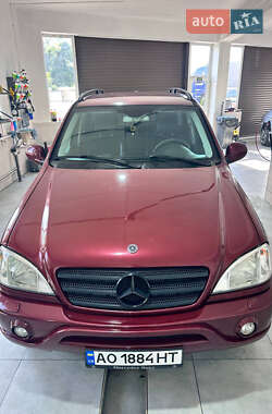 Внедорожник / Кроссовер Mercedes-Benz M-Class 2000 в 