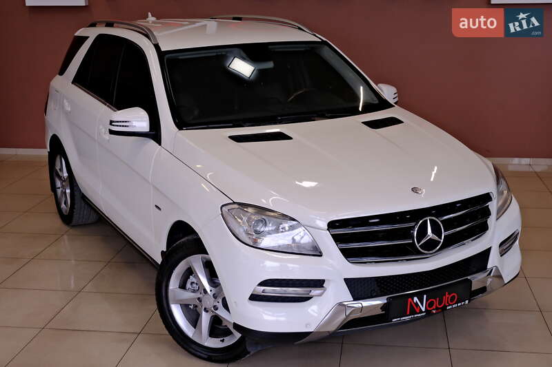 Позашляховик / Кросовер Mercedes-Benz M-Class 2012 в Одесі