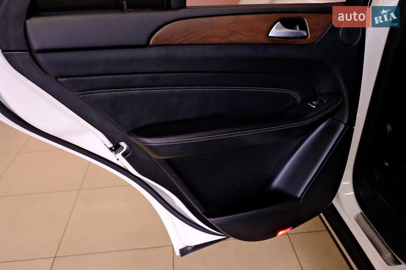 Позашляховик / Кросовер Mercedes-Benz M-Class 2012 в Одесі