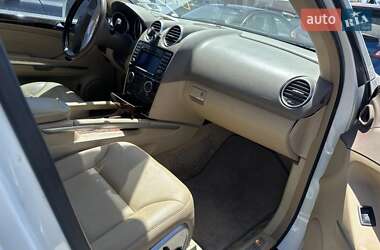Внедорожник / Кроссовер Mercedes-Benz M-Class 2011 в 