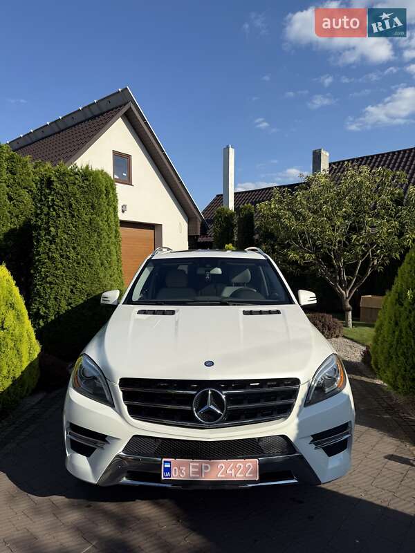 Внедорожник / Кроссовер Mercedes-Benz M-Class 2013 в 