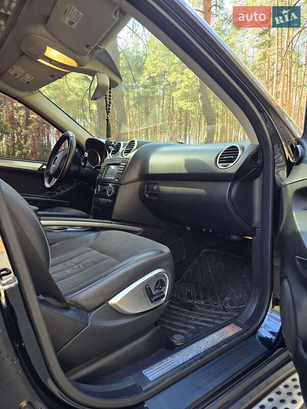 Внедорожник / Кроссовер Mercedes-Benz M-Class 2007 в Полтаве