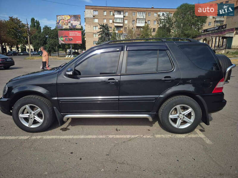 Внедорожник / Кроссовер Mercedes-Benz M-Class 2003 в Кривом Роге