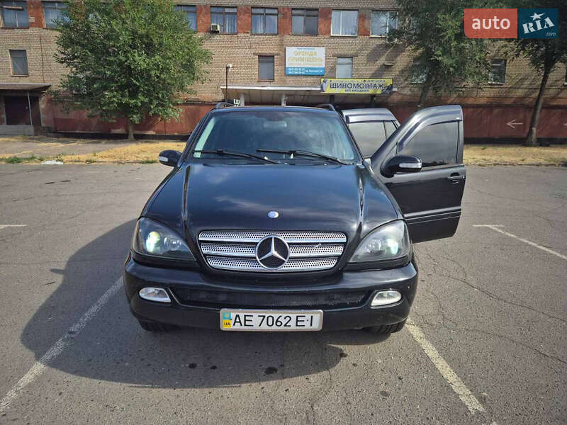Mercedes-Benz M-Class 2003