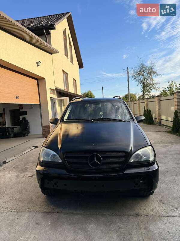 Внедорожник / Кроссовер Mercedes-Benz M-Class 2003 в Сумах