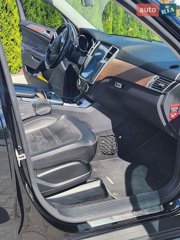 Внедорожник / Кроссовер Mercedes-Benz M-Class 2013 в Киеве