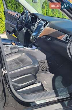 Внедорожник / Кроссовер Mercedes-Benz M-Class 2013 в 