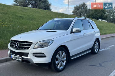 Внедорожник / Кроссовер Mercedes-Benz M-Class 2015 в 