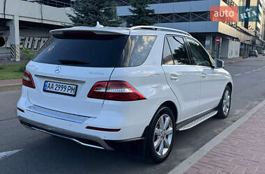 Внедорожник / Кроссовер Mercedes-Benz M-Class 2015 в 
