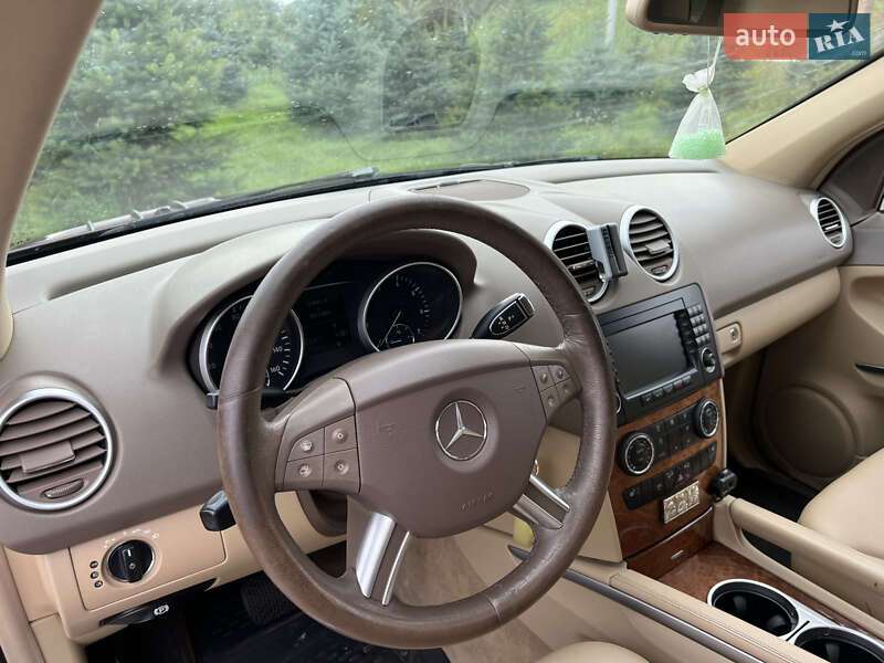 Внедорожник / Кроссовер Mercedes-Benz M-Class 2007 в Ровно