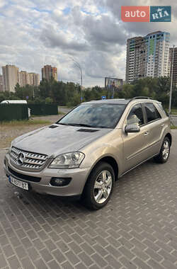 Внедорожник / Кроссовер Mercedes-Benz M-Class 2006 в 