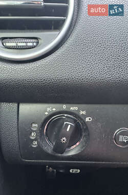 Внедорожник / Кроссовер Mercedes-Benz M-Class 2006 в 