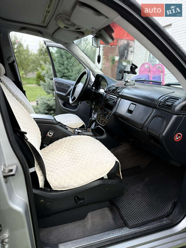 Позашляховик / Кросовер Mercedes-Benz M-Class 2001 в Одесі