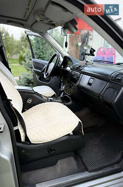 Внедорожник / Кроссовер Mercedes-Benz M-Class 2001 в 