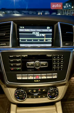 Внедорожник / Кроссовер Mercedes-Benz M-Class 2012 в 