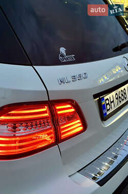 Внедорожник / Кроссовер Mercedes-Benz M-Class 2012 в 