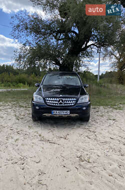 Позашляховик / Кросовер Mercedes-Benz M-Class 2008 в 