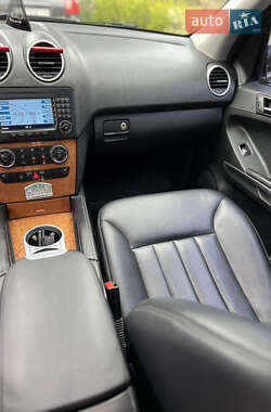 Внедорожник / Кроссовер Mercedes-Benz M-Class 2006 в 