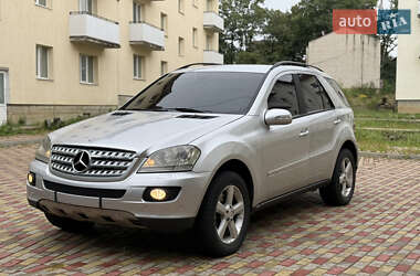 Внедорожник / Кроссовер Mercedes-Benz M-Class 2005 в 