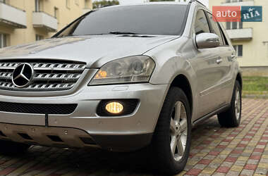 Внедорожник / Кроссовер Mercedes-Benz M-Class 2005 в 