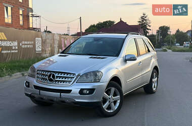 Внедорожник / Кроссовер Mercedes-Benz M-Class 2005 в 