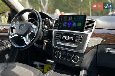 Внедорожник / Кроссовер Mercedes-Benz M-Class 2012 в 