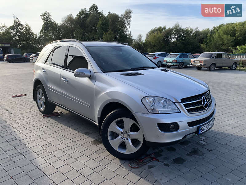 Внедорожник / Кроссовер Mercedes-Benz M-Class 2006 в 