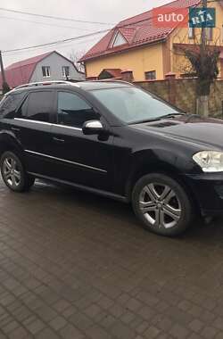 Внедорожник / Кроссовер Mercedes-Benz M-Class 2010 в 