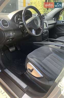 Внедорожник / Кроссовер Mercedes-Benz M-Class 2007 в 