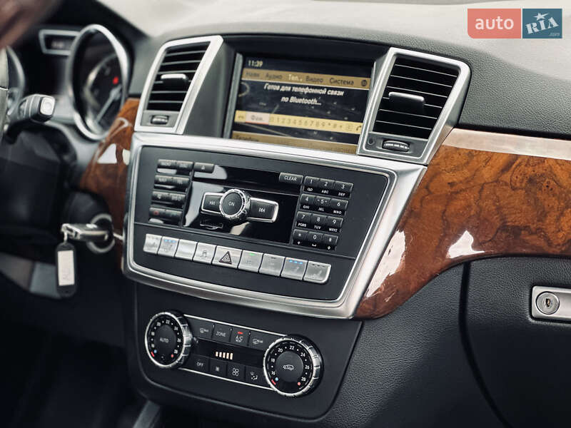 Внедорожник / Кроссовер Mercedes-Benz M-Class 2012 в Кременчуге