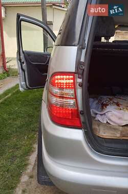 Внедорожник / Кроссовер Mercedes-Benz M-Class 2001 в 