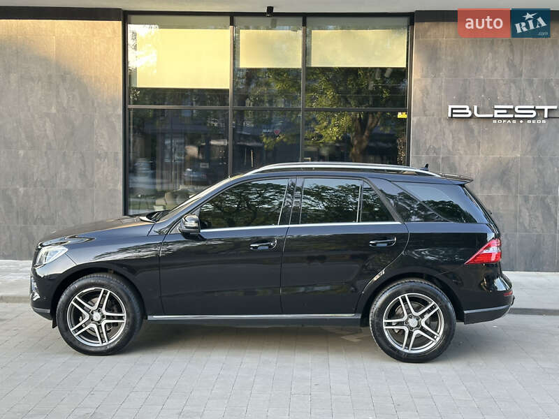 Внедорожник / Кроссовер Mercedes-Benz M-Class 2012 в Ужгороде