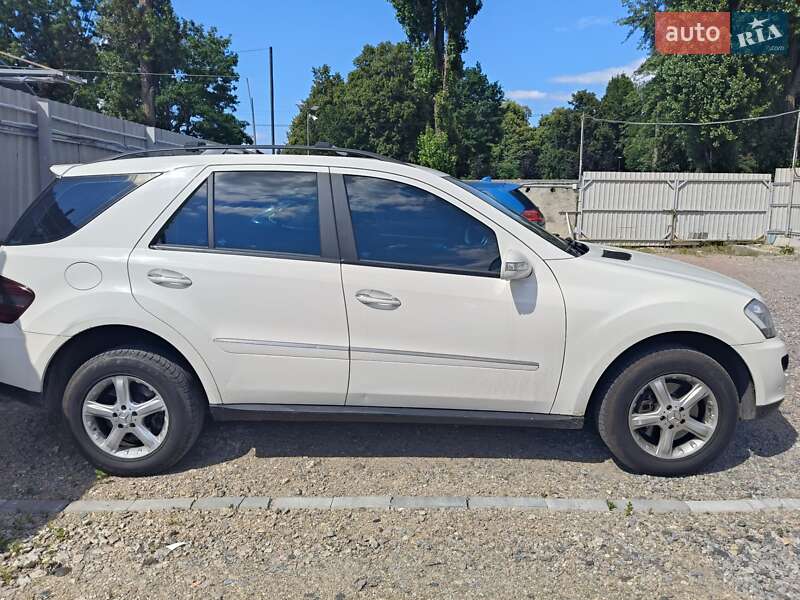 Внедорожник / Кроссовер Mercedes-Benz M-Class 2008 в Киеве