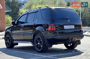 Внедорожник / Кроссовер Mercedes-Benz M-Class 1999 в 