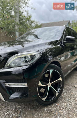 Внедорожник / Кроссовер Mercedes-Benz M-Class 2014 в Черновцах