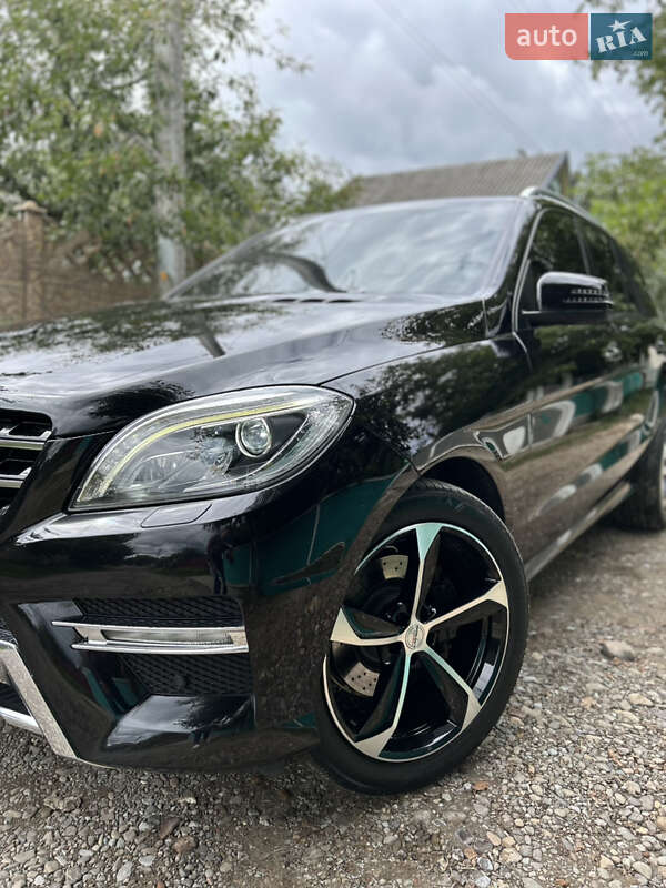 Внедорожник / Кроссовер Mercedes-Benz M-Class 2014 в Черновцах