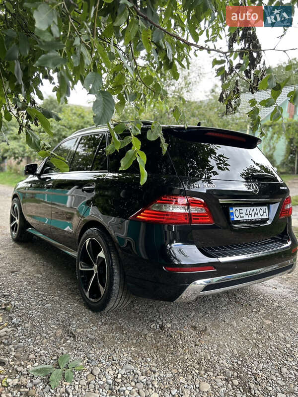 Внедорожник / Кроссовер Mercedes-Benz M-Class 2014 в Черновцах