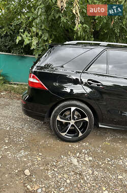 Внедорожник / Кроссовер Mercedes-Benz M-Class 2014 в Черновцах