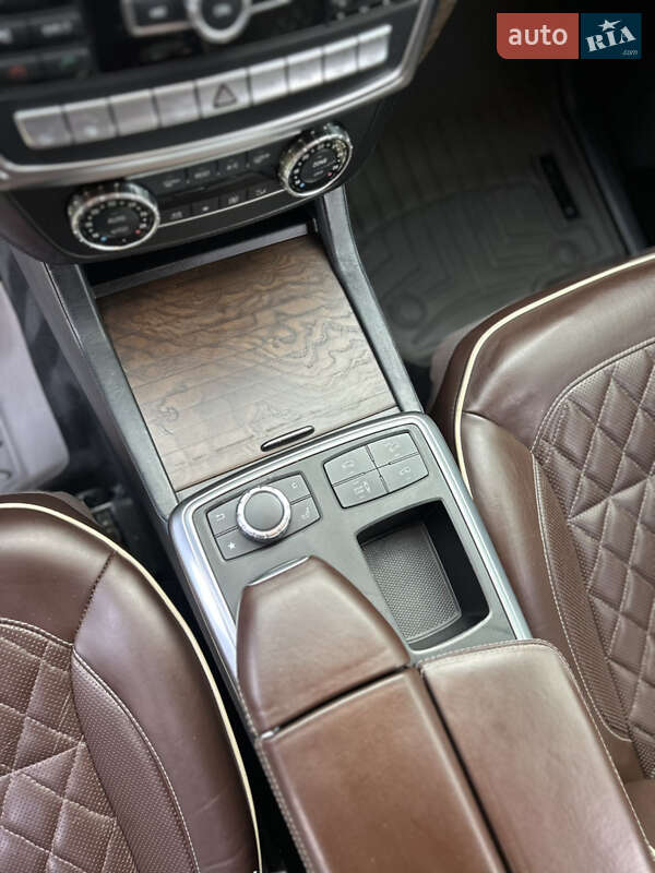 Внедорожник / Кроссовер Mercedes-Benz M-Class 2014 в Черновцах