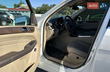 Внедорожник / Кроссовер Mercedes-Benz M-Class 2015 в 