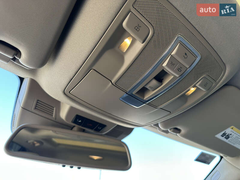 Позашляховик / Кросовер Mercedes-Benz M-Class 2015 в Києві