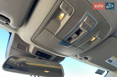 Внедорожник / Кроссовер Mercedes-Benz M-Class 2015 в 