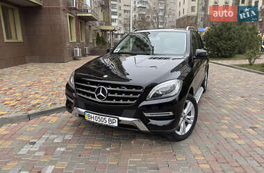 Внедорожник / Кроссовер Mercedes-Benz M-Class 2013 в 