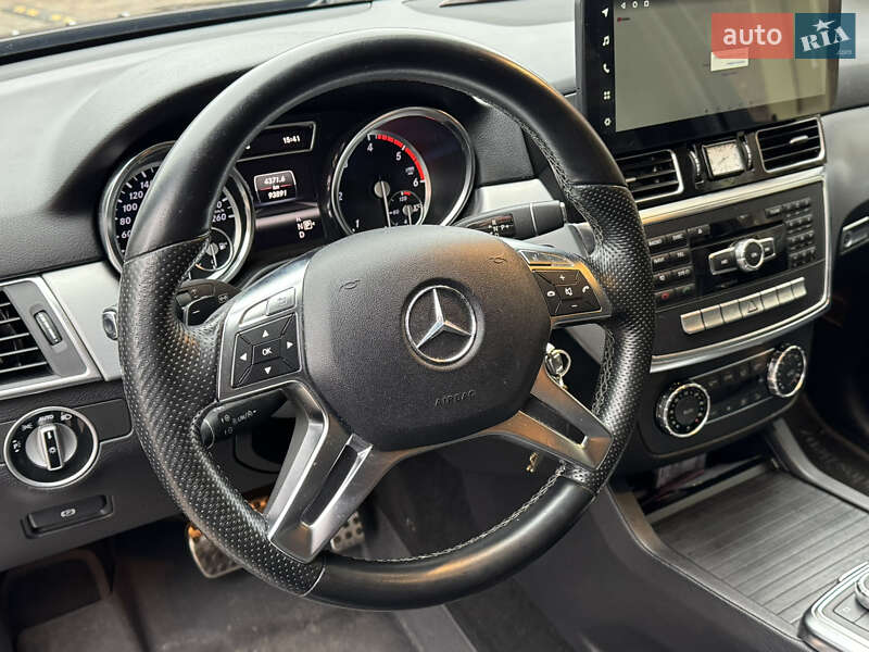 Внедорожник / Кроссовер Mercedes-Benz M-Class 2013 в Одессе