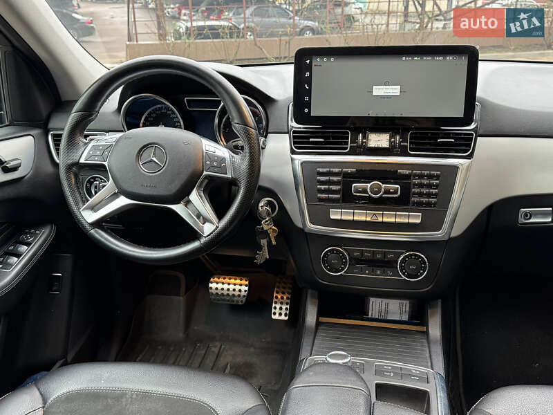 Внедорожник / Кроссовер Mercedes-Benz M-Class 2013 в Одессе