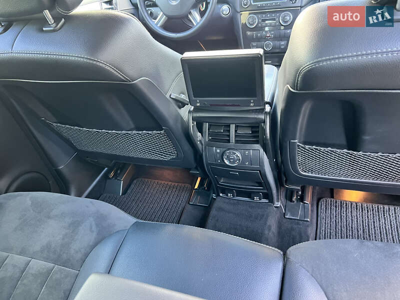 Внедорожник / Кроссовер Mercedes-Benz M-Class 2006 в Киеве